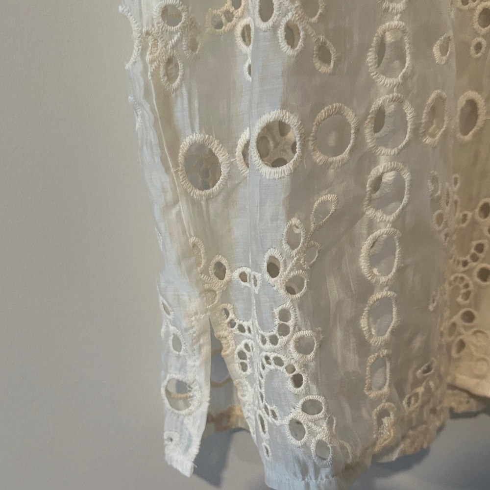 Eyelet Lace Cream Women's Shorts by APLACE - Picture 6 of 13